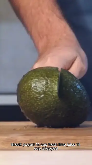 Video thumbnail for avocado crema recipe