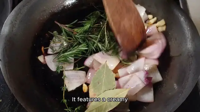 Video thumbnail for white pizza recipe