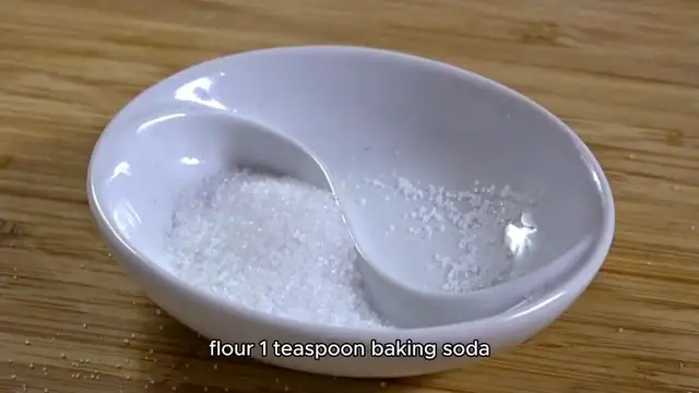 Video thumbnail for moist banana nut bread recipe