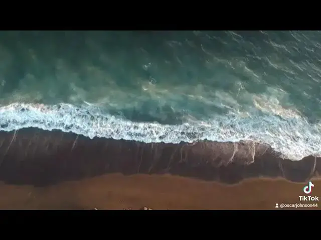 Video thumbnail for Beautiful Water Scene