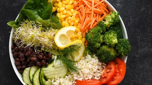 'Video thumbnail for 8 Best and 7 Worst Foods for Your Liver Health'