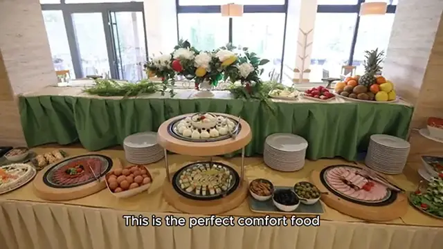 Video thumbnail for Creamed Potatoes and Peas