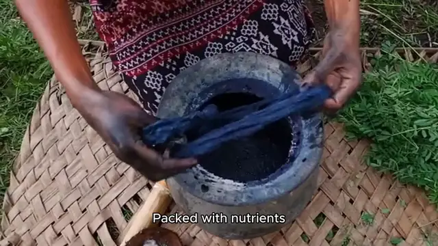 Video thumbnail for Chicken Bone Broth Recipe