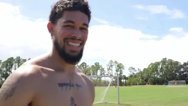'Video thumbnail for isaiah rivera: pro dunkers try football tricks & throwing drills!'