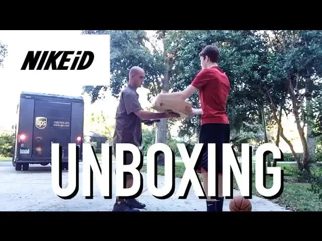 Video thumbnail for My First Nike iD Unboxing!