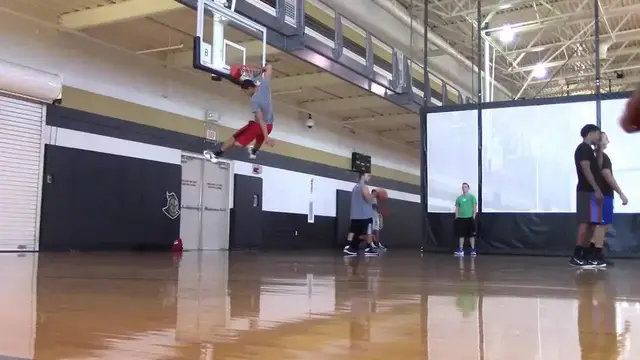 'Video thumbnail for Isaiah and CJ Dunk Session at UCF'