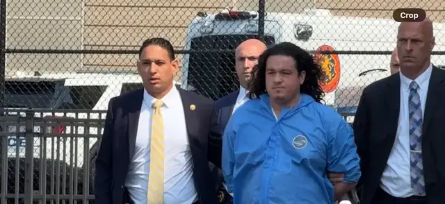 Video thumbnail for Oceanside music school teacher believed to have strangled female victim in North Massapequa homicide case, police say