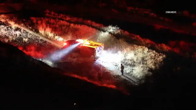 Video thumbnail for US, Bakersfield: Bakersfield Vegetation Fire on Bluffs Contained.