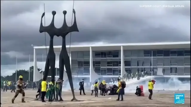 'Video thumbnail for Brazilian judge votes to annul Bolsonaro case, breaking with peers'