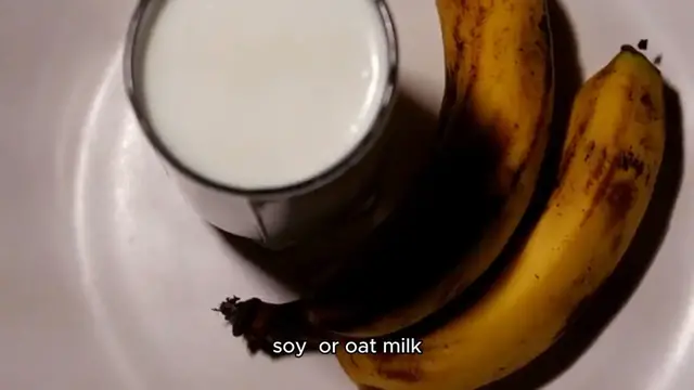 Video thumbnail for Banana smoothie recipe
