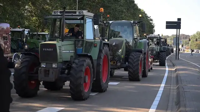 Video thumbnail for Caribbean Netherlands: Dutch farmers gather in Den Bosch to demonstrate against agricultural policies.