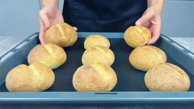 'Video thumbnail for Forget all the recipes!! If you have flour and water at home! The easiest bread recipe!!'