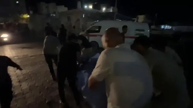 Video thumbnail for Fresh Israeli strikes kill 8 in Gaza despite ceasefire.