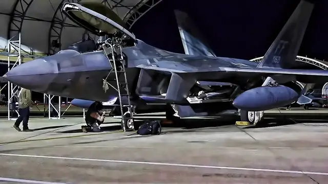 'Video thumbnail for F-22 Raptors Deploy To United Arab Emirates (FEB 2022)'