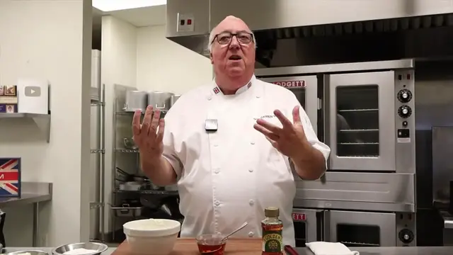 Video thumbnail for Former Royal Chef shares British Steamed Syrup Sponge(720P HD)