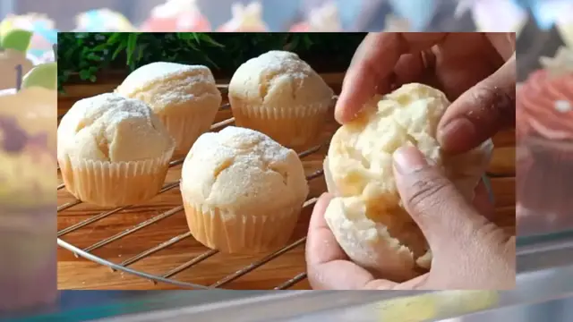 Video thumbnail for The Perfect Christmas Muffins Recipe