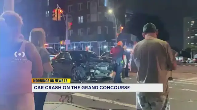 Video thumbnail for Three people injured in Kingsbridge Heights crash