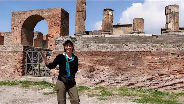 Video thumbnail for Pompeii, Italy is a city frozen in time!