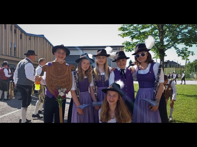 Video thumbnail for Radetzky Marsch  TMK Perwang am Grabensee