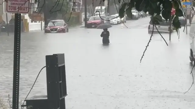 Video thumbnail for Hip-deep floodwaters swallow Bridgeport streets