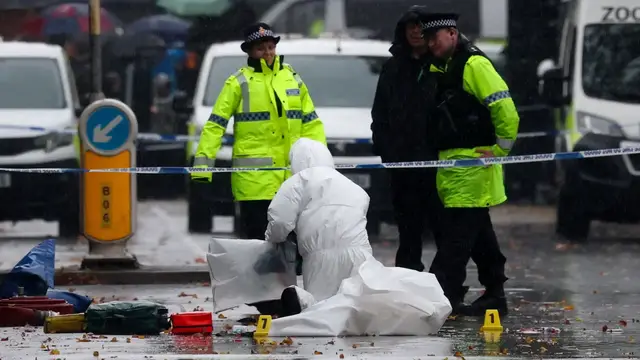 'Video thumbnail for Manchester attack : One victim may have been shot dead by police'