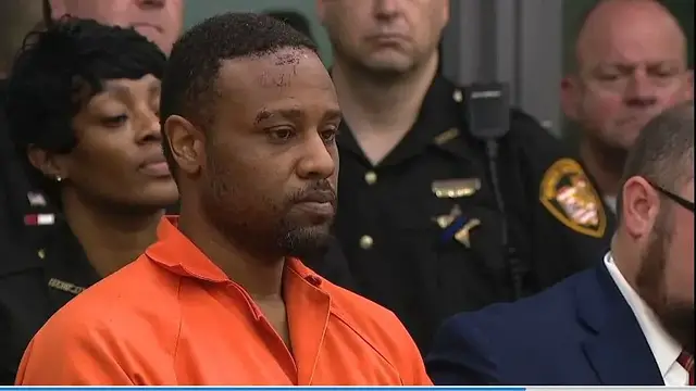 Video thumbnail for United States: Father of teenager fatally shot by police charged with killing officer