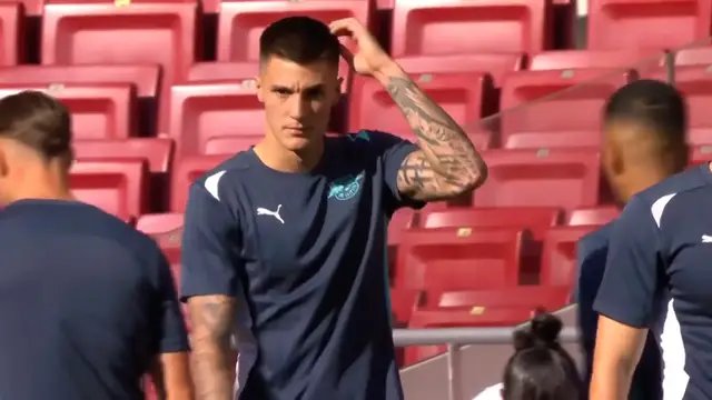 'Video thumbnail for FILE: Man Utd make offer for Sesko amid keen Newcastle interest - reports'