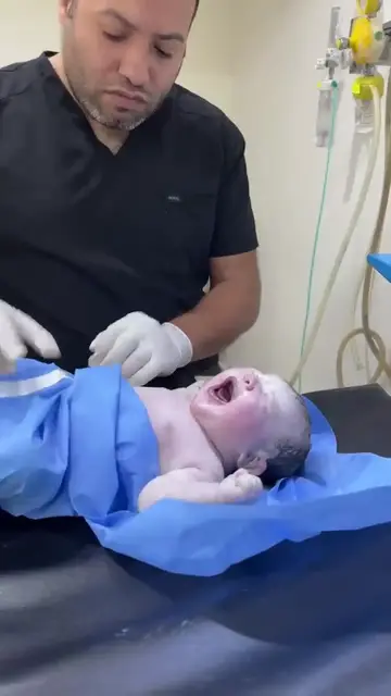 Video thumbnail for born blue changed to red(720P_HD)