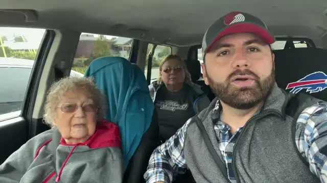 Video thumbnail for Man Waits Two Years To Propose With Grandma And Mom Present | Happily TV