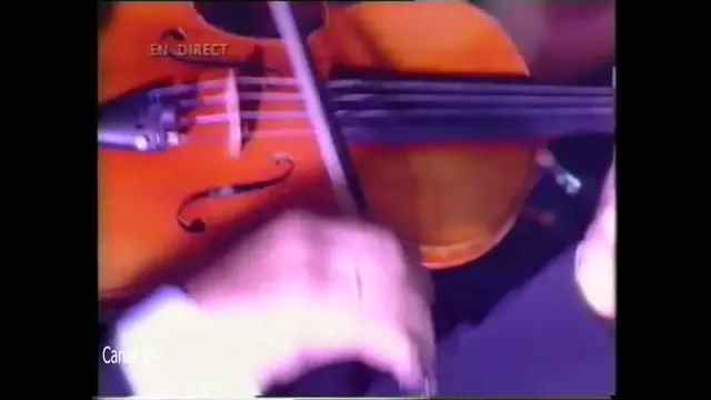 'Video thumbnail for Johnny Hallyday - Vivre pour le meilleur - Parc des Princes 2003'