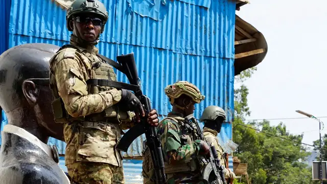 Video thumbnail for M23 advances in South Kivu: More than 400 civilians killed between Bukavu & Uvira