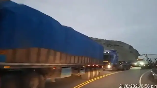 Video thumbnail for Peru: Peru reopens Atico-Ocona road after mudflows, landslides.