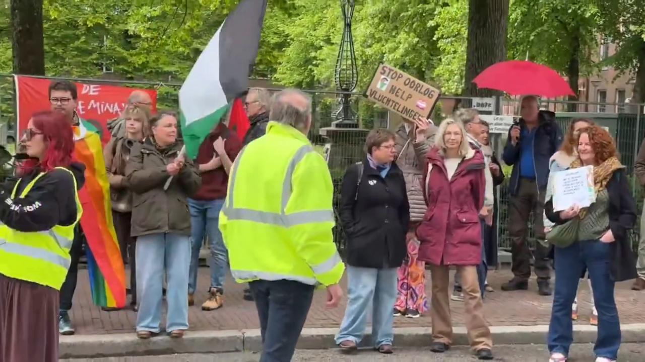 Video thumbnail for Netherlands: Rival Protest Groups Face Off During Demonstration in Groningen.