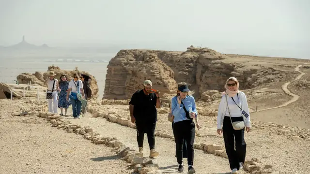 'Video thumbnail for Welcome to The Edge of the World in Riyadh'