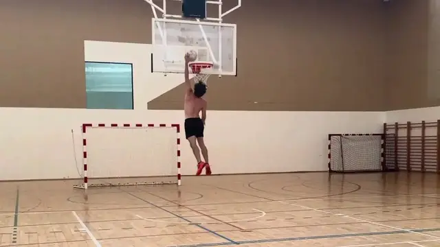 'Video thumbnail for Austin Bourque: insane basketball dunk training with soccer ball'