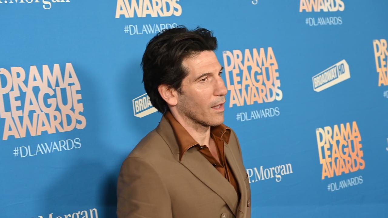 Video thumbnail for NY: 92nd Annual Drama League Awards - Arrivals 21.