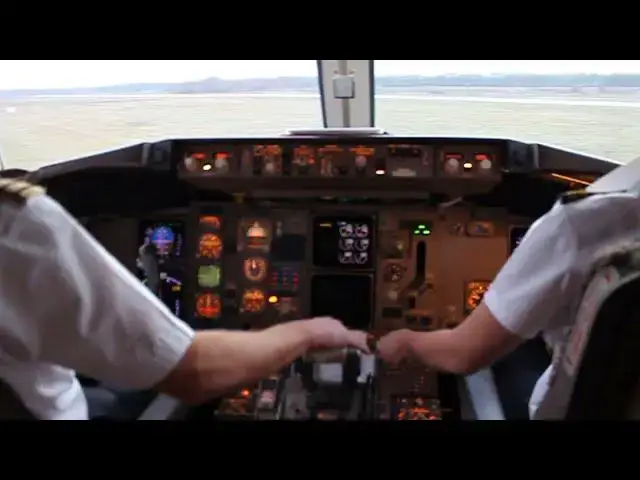 Video thumbnail for Martinair 767 Jump seat into Eindhoven.