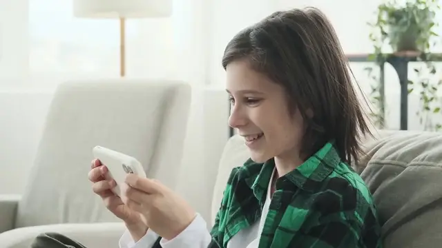 Video thumbnail for Exploring Underwater Cities in Minecraft