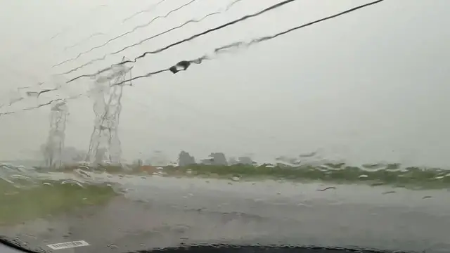 Video thumbnail for US: Wildfire Smoke and Heavy Rain in North Chili, NY.