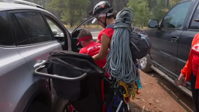 Video thumbnail for Friends Carry Disabled Man Up El Capitan Mountain | Happily TV
