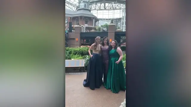 Video thumbnail for Foreign Exchange Student Travels 4500 Miles To Surprise Girl At Prom | Happily TV