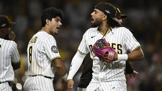 Video thumbnail for MLB Playoff Predictions: Can the Padres Overcome the Cubs?