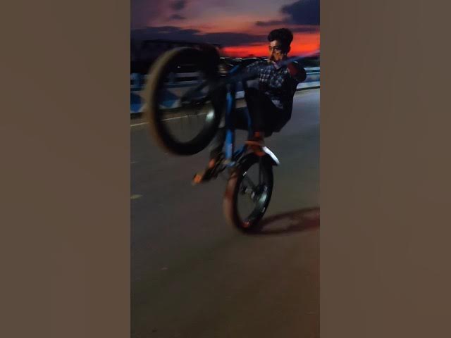 Video thumbnail for #sgbikers #automobile #bicycle #stunt #stuntbicycle #cycle #motovolgger