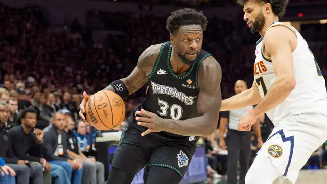 Video thumbnail for NBA Trade Drama: Randle Returns to NY, Timberwolves in Trouble?