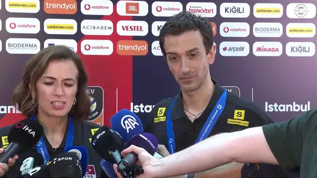 Video thumbnail for Türkiye: Santarelli addresses media as Türkiye beat Italy 3-2 to retain European title.