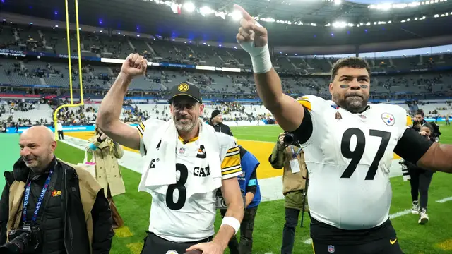 Video thumbnail for NFL Week 7 Recap: Paris Fans, Upsets & Playoff Hopes