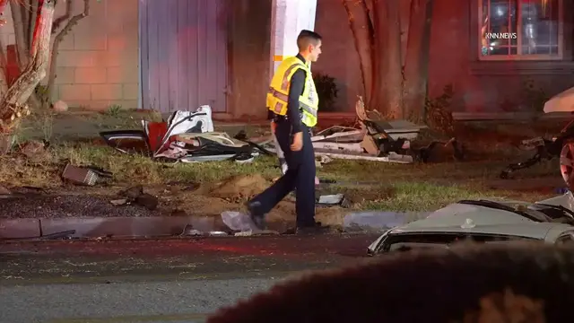 Video thumbnail for US, Los Angeles: Winnetka One Dead Another Injured in Traffic Collision Part 2.