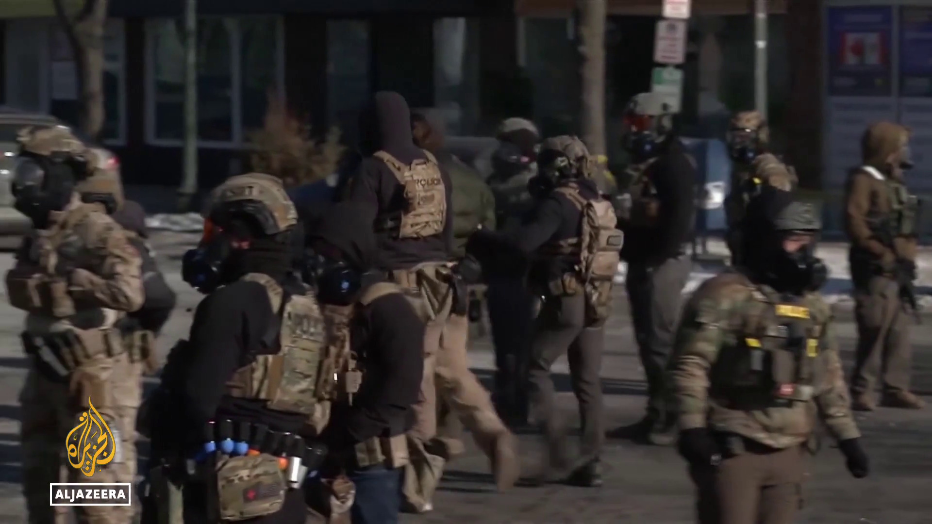 Video thumbnail for US Congress shutdown: Senate unanimously agrees on two-week extension