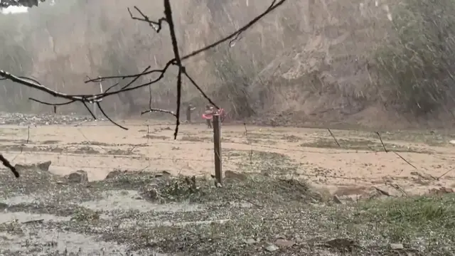Video thumbnail for China: Firefighters rescue man trapped by flash flood in north China.