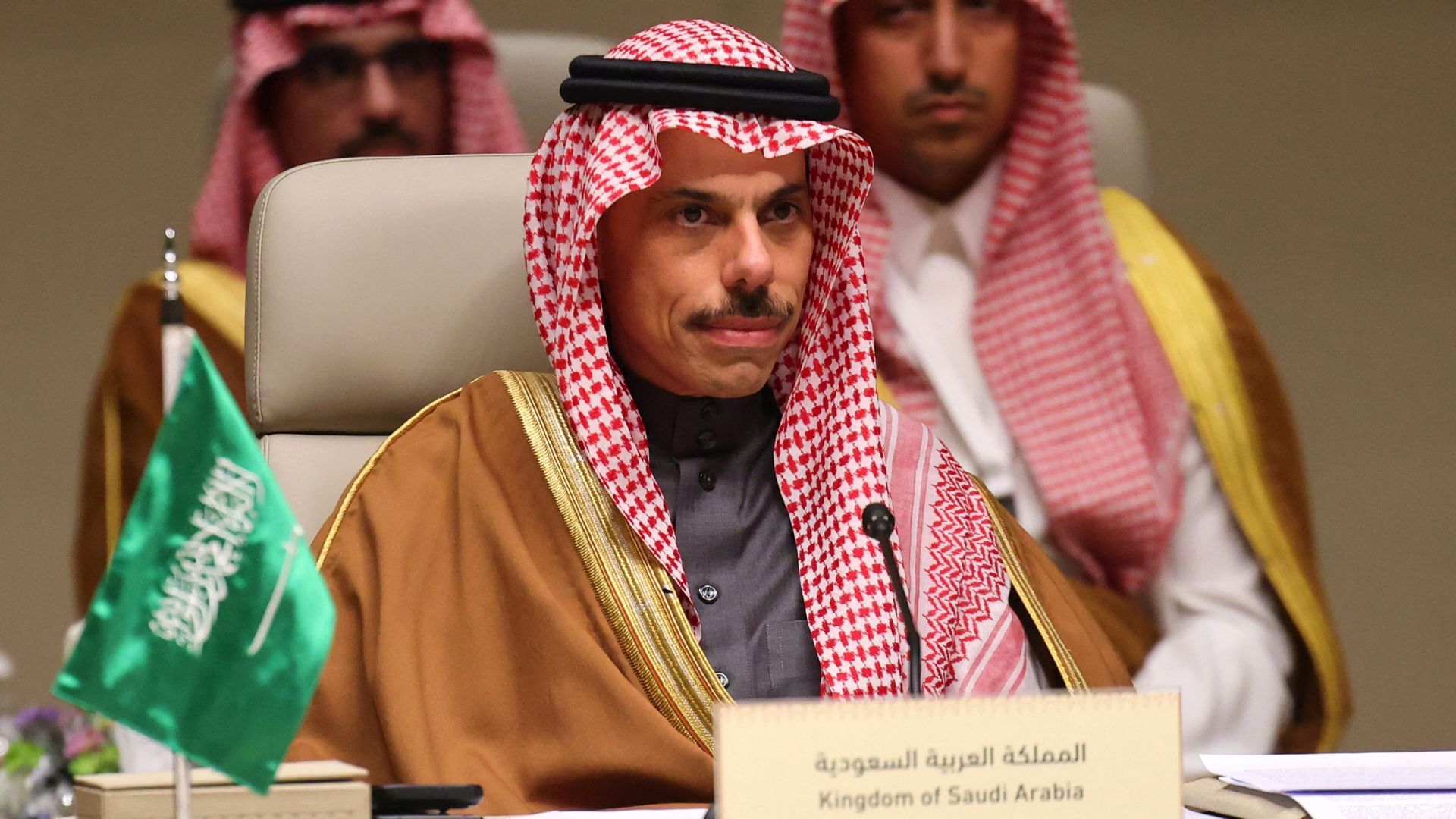 Video thumbnail for Saudi FM warns Iran that patience in Gulf not ‘unlimited’ amid attacks